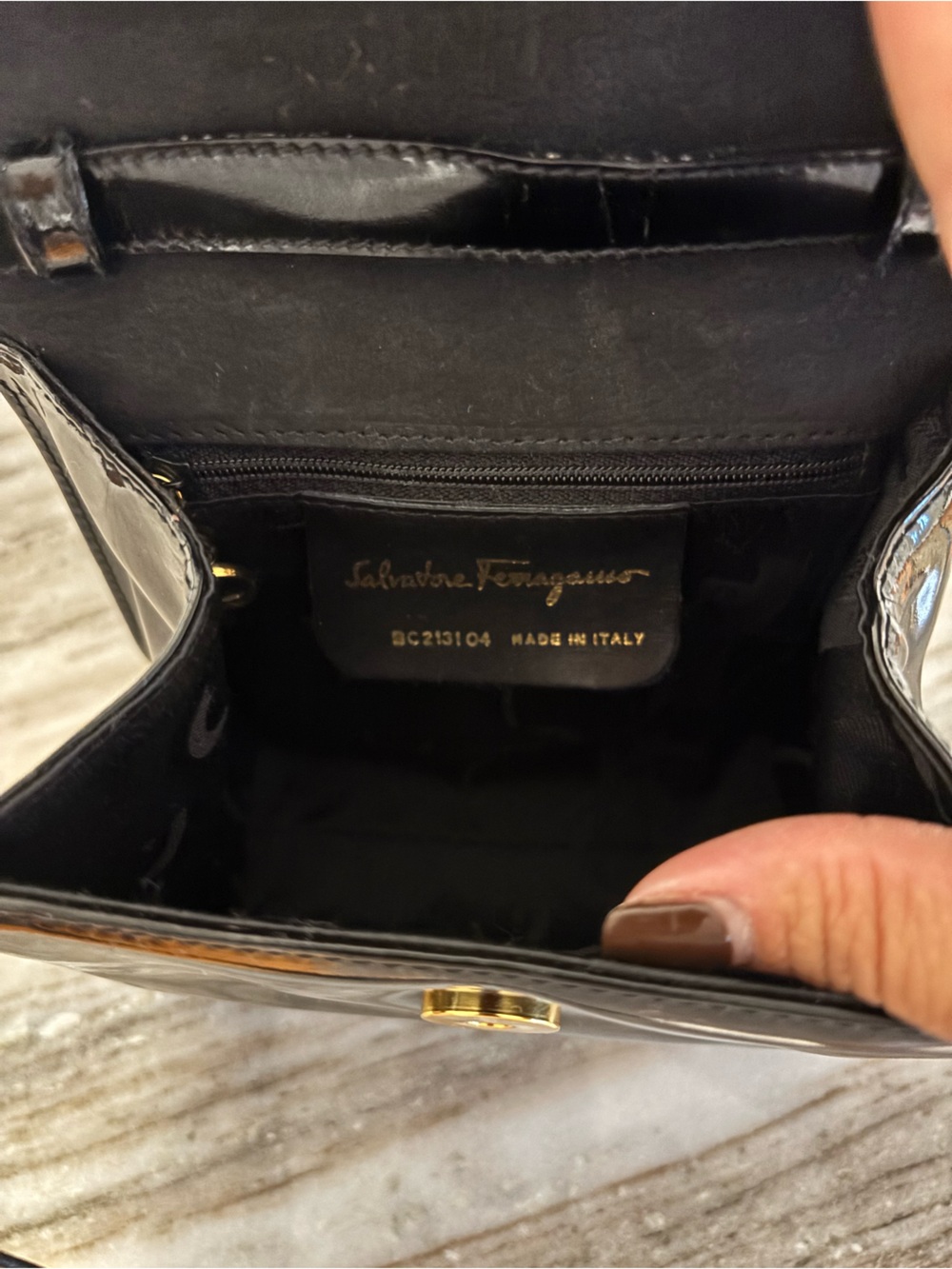 Salvatore Ferragamo Vara Bow Patent Leather Crossbody/Top Handle Bag Black Italy - Picture 16 of 16